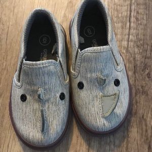 Toddler boy slip on shoes • size 6